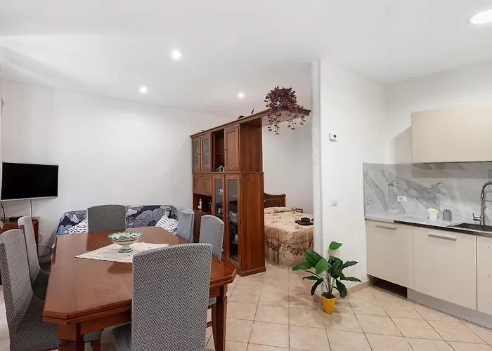 Da Giorgio Lejlighed Sanremo